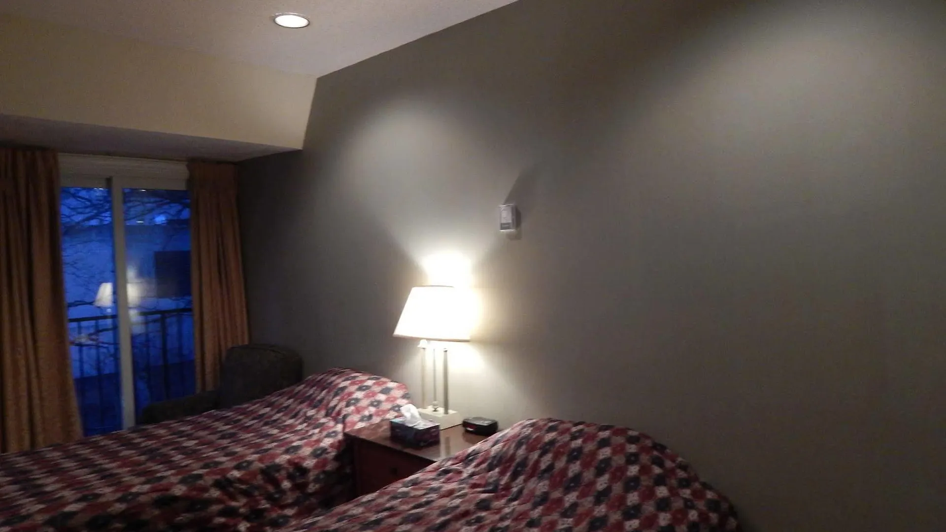 All Days Hostel Toronto