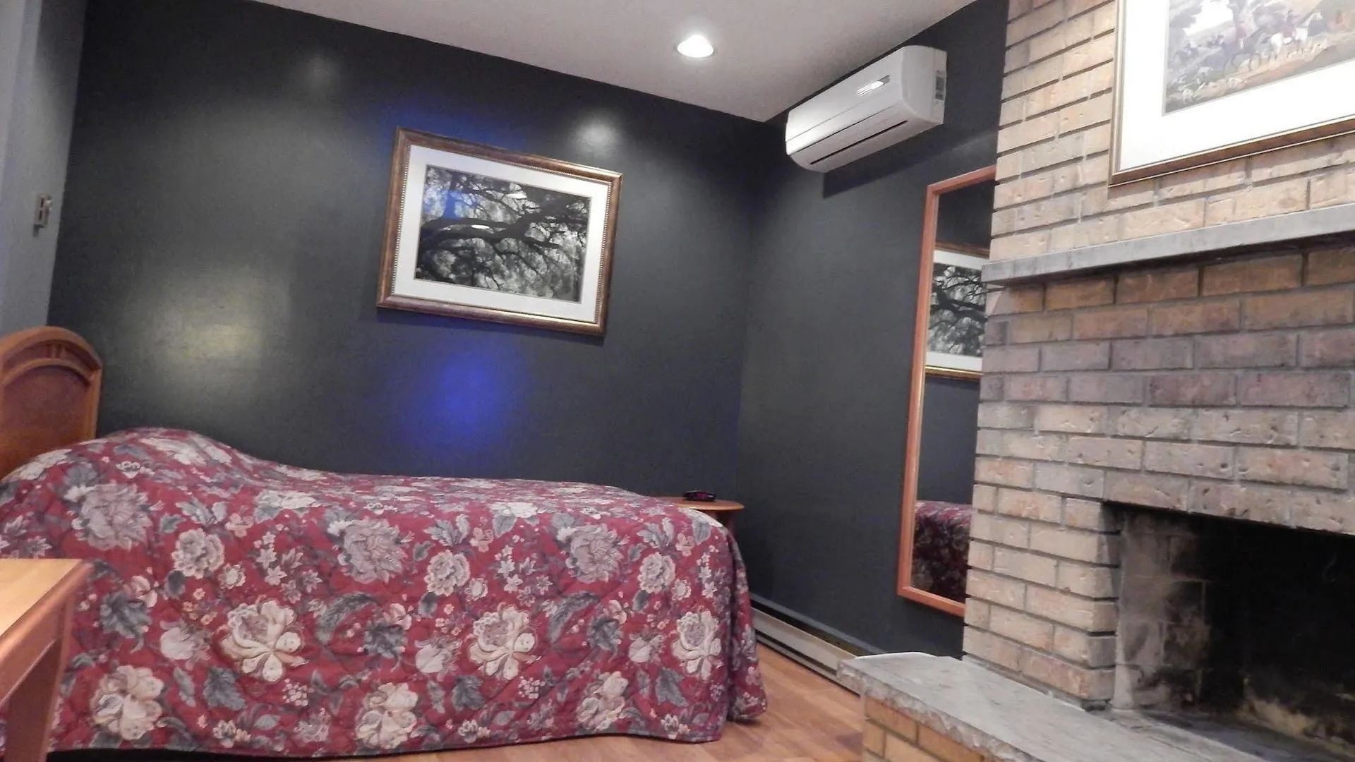 All Days Hostel Toronto