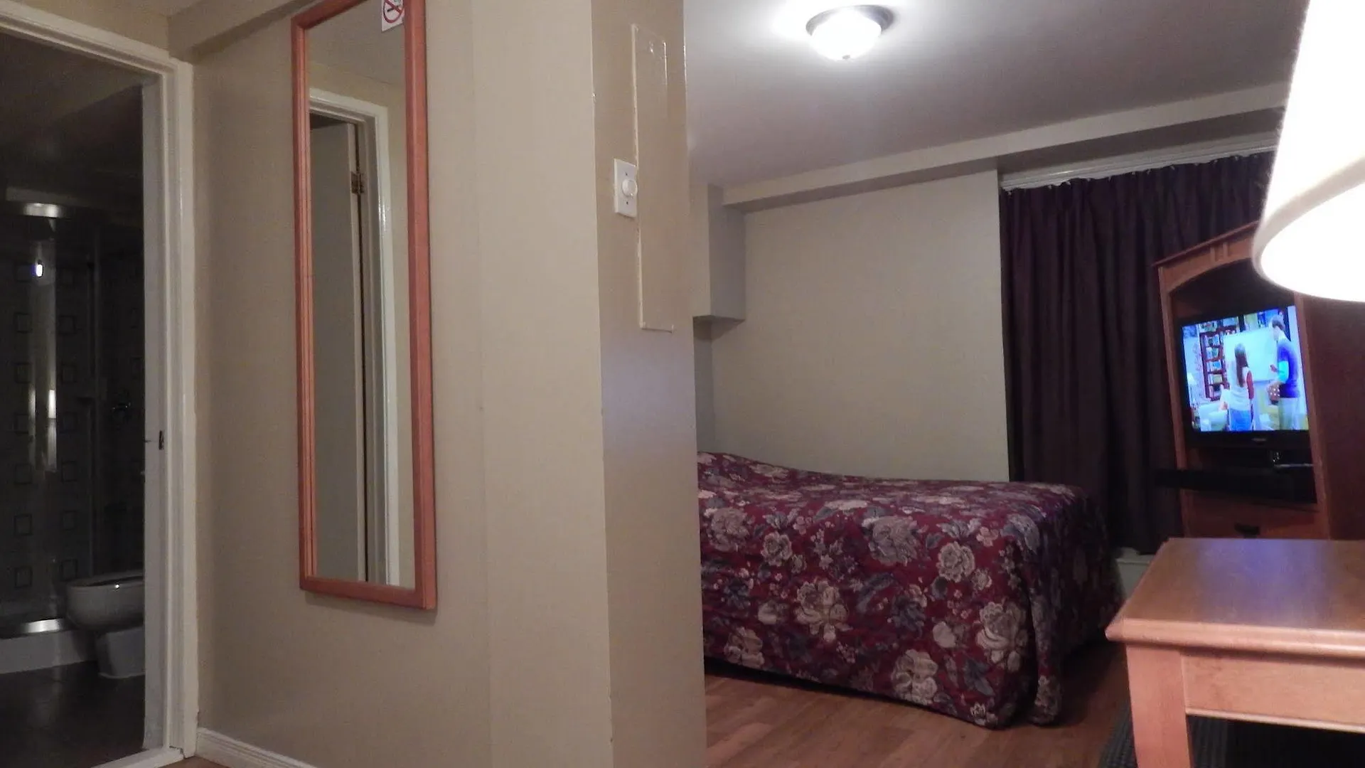 All Days Hostel Toronto Canada