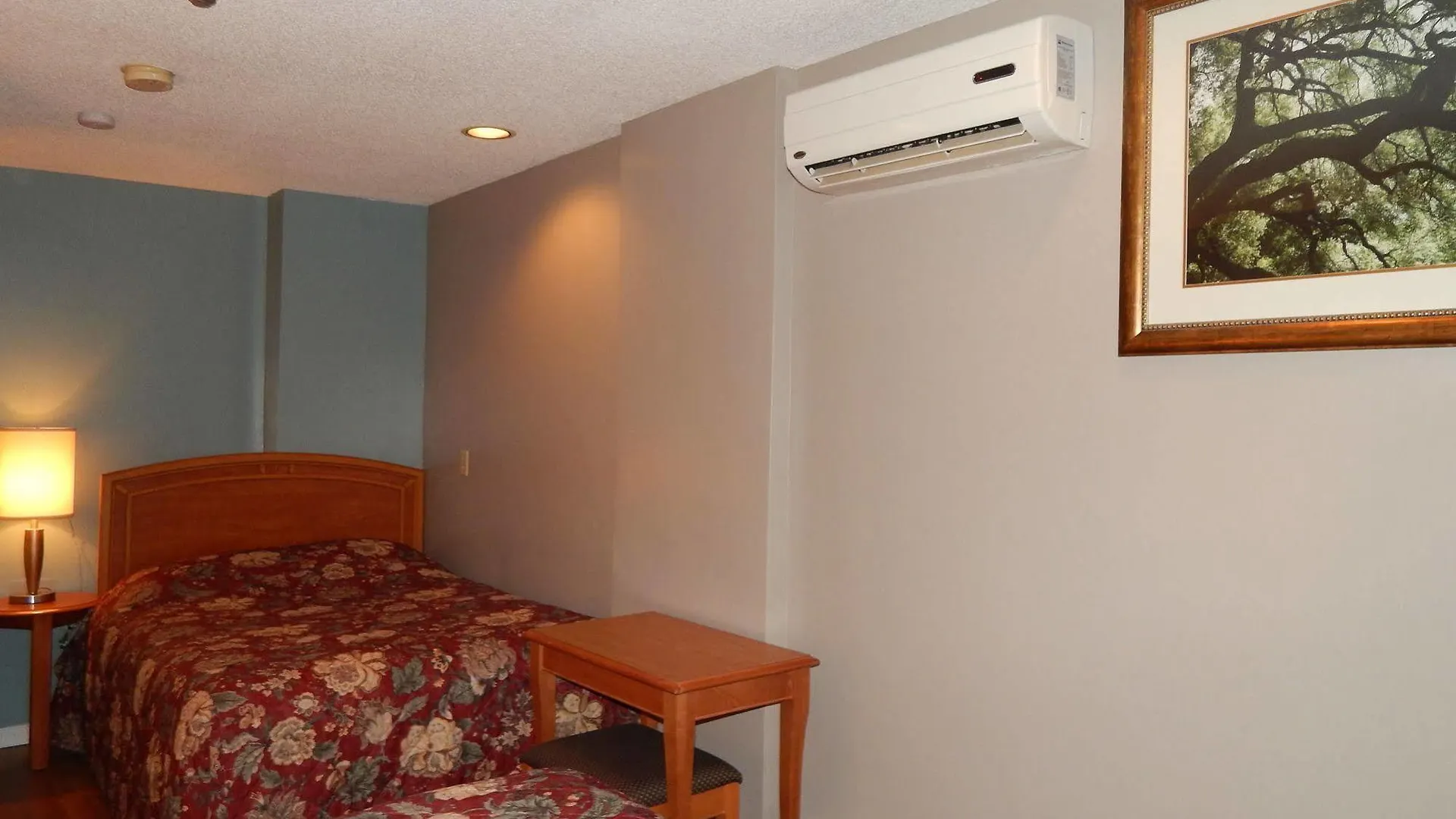 All Days Hostel Toronto 0*,  Kanada